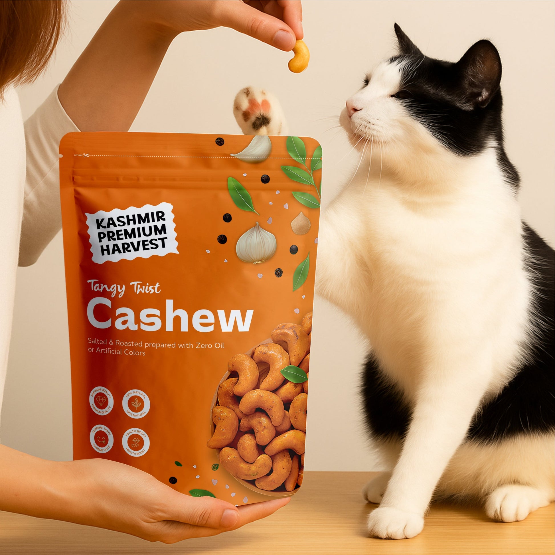 Cats love Tangy Twist Cashew
